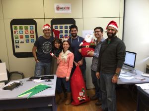 Father christmas arrive at WalkMe office
